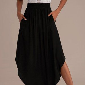 Black Elastic Waist Side Pocket Rounded Hemline Skirt